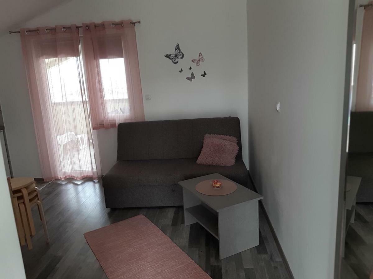 Apartmani Verica Карлобаг Экстерьер фото